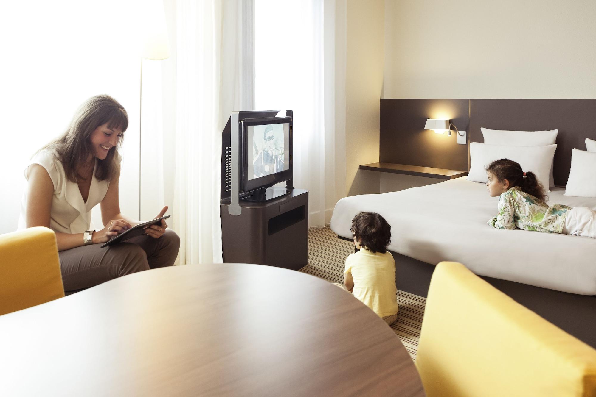 Novotel Suites Lille Europe Exteriör bild