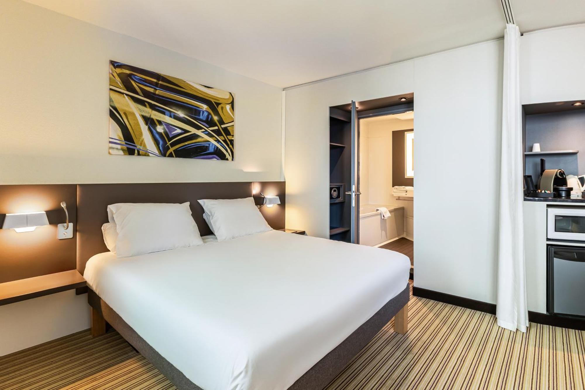 Novotel Suites Lille Europe Exteriör bild