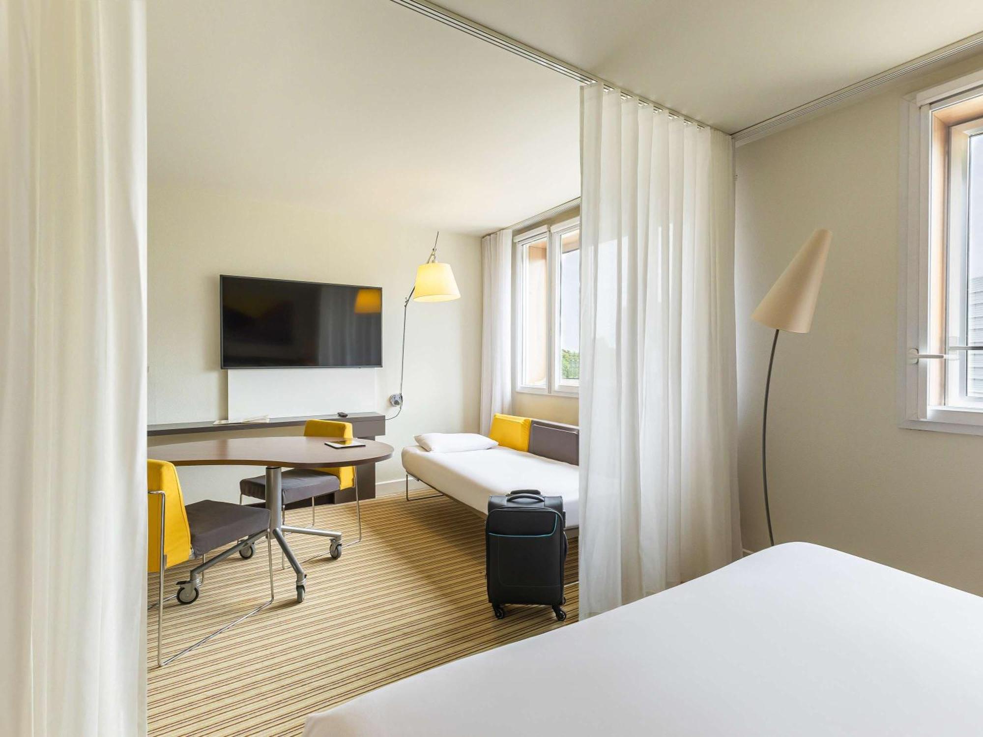 Novotel Suites Lille Europe Exteriör bild